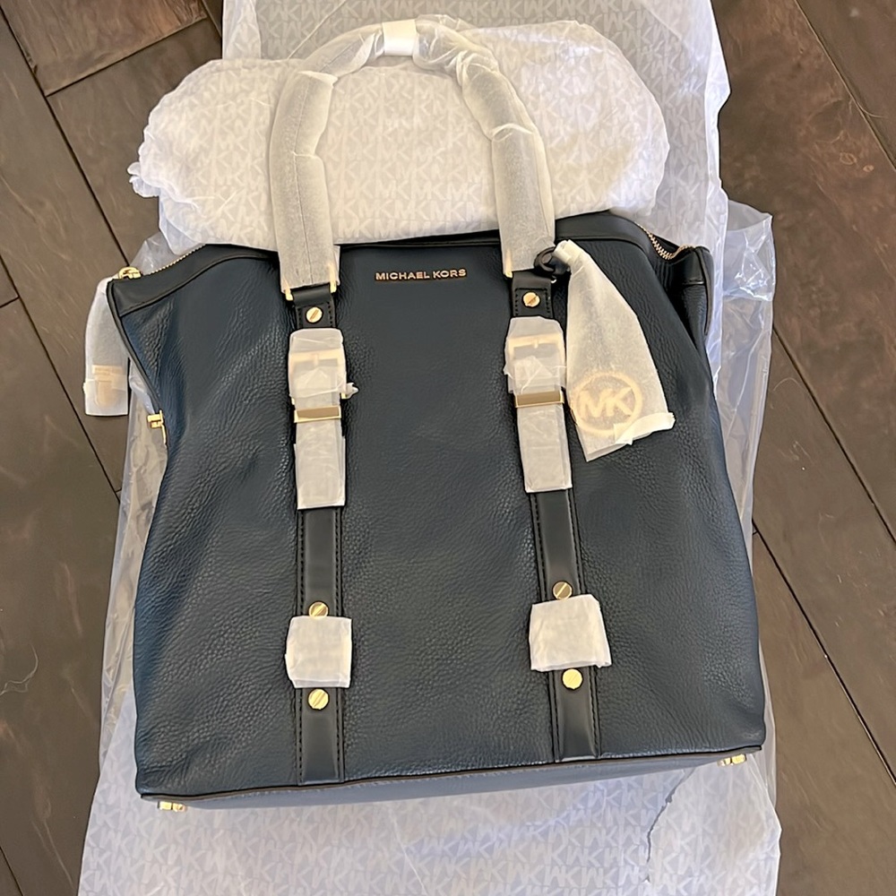 Michael Kors blue Bedford Legacy Navy NWT - Like New - no longer in packaging